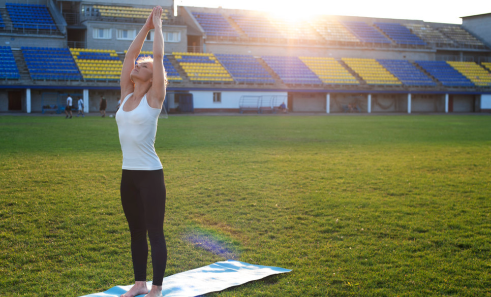云开·全站APP登录入口 初学者如何挑选瑜伽垫？瑜伽训练不是人人都合适，训练前要注意