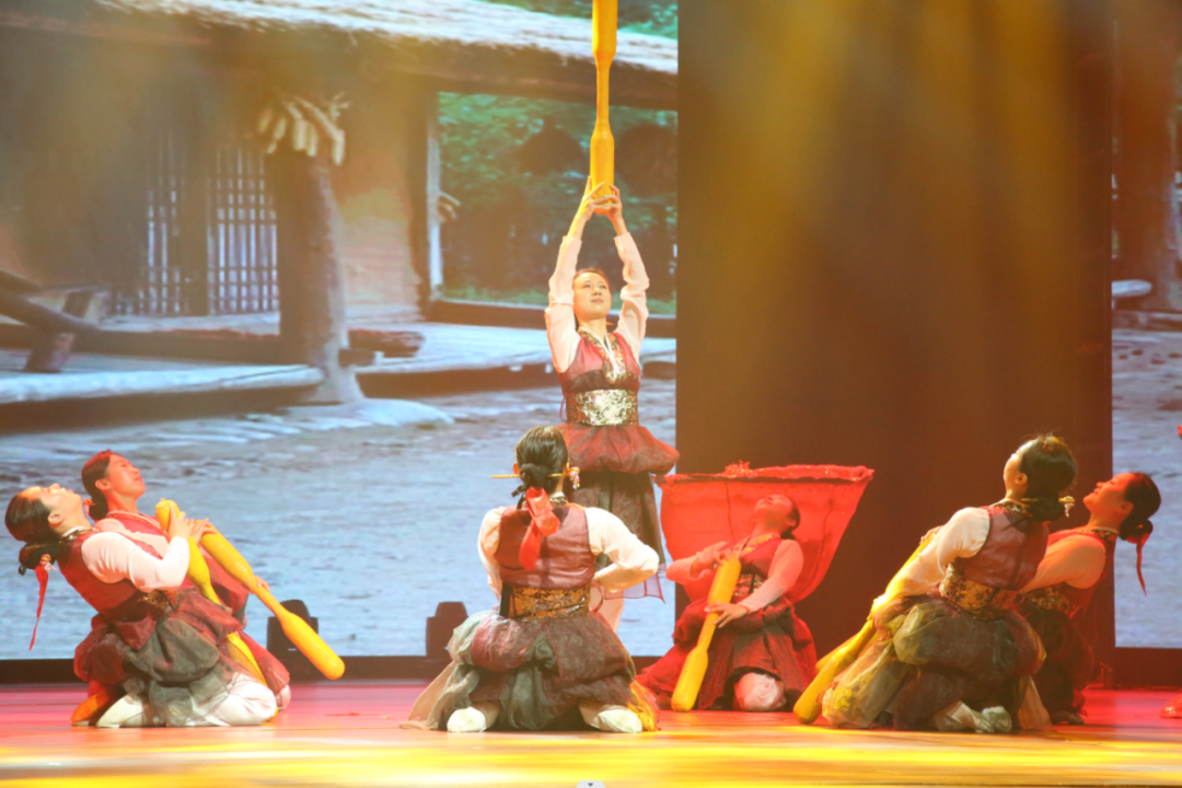 敦煌舞蹈广场舞_敦化歌曲_敦化广场舞