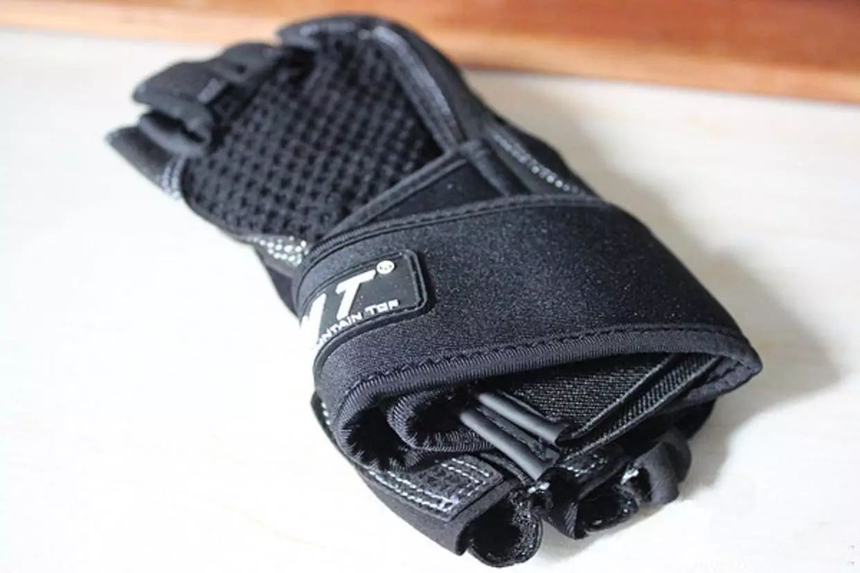 手套健身品牌排行榜_健身手套排名_健身手套品牌