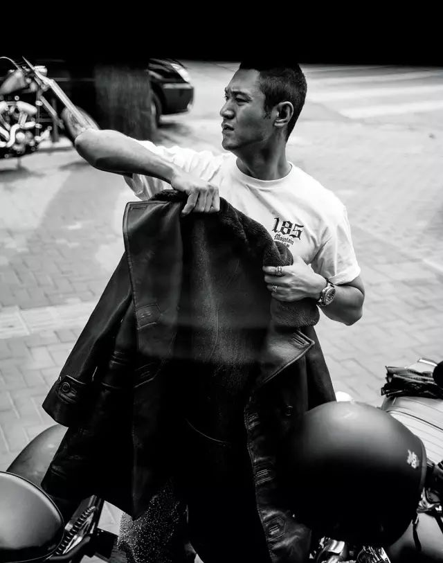 男人毛多适合练肌肉_练肌肉能除体毛吗_男生练肌肉有什么用