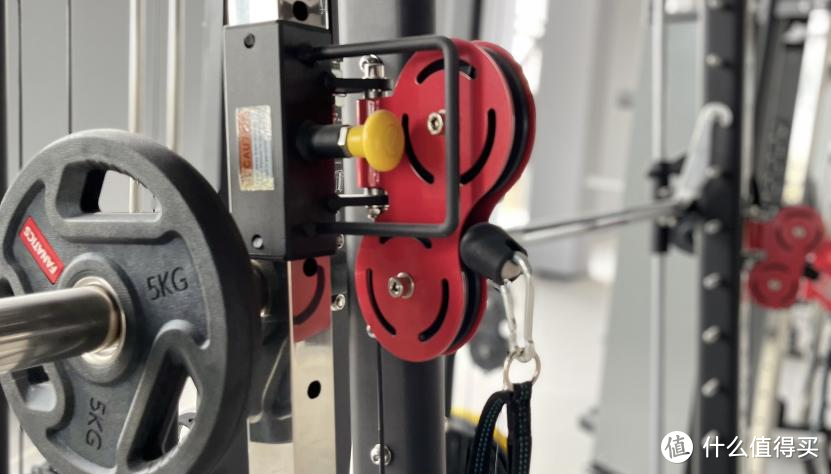 当然,要解锁所有的健身动作,哑铃凳也是很重要的一个辅助装备。在后面的文章中,我们也会为大家带来疯拿铁旗下哑铃凳——FB-150的相关分享