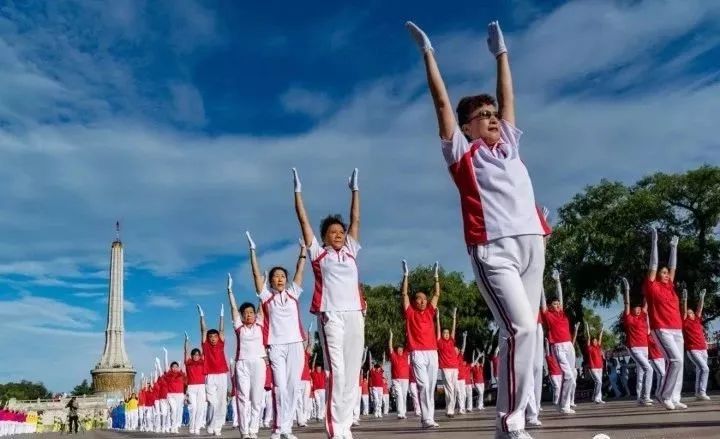 云开·全站APP登录入口 【文化观察】探寻快乐舞步背后的幸福密码