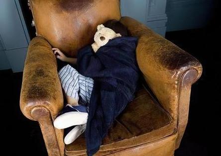 最佳睡姿选择_左侧睡觉能感觉到心跳_睡姿对器官影响