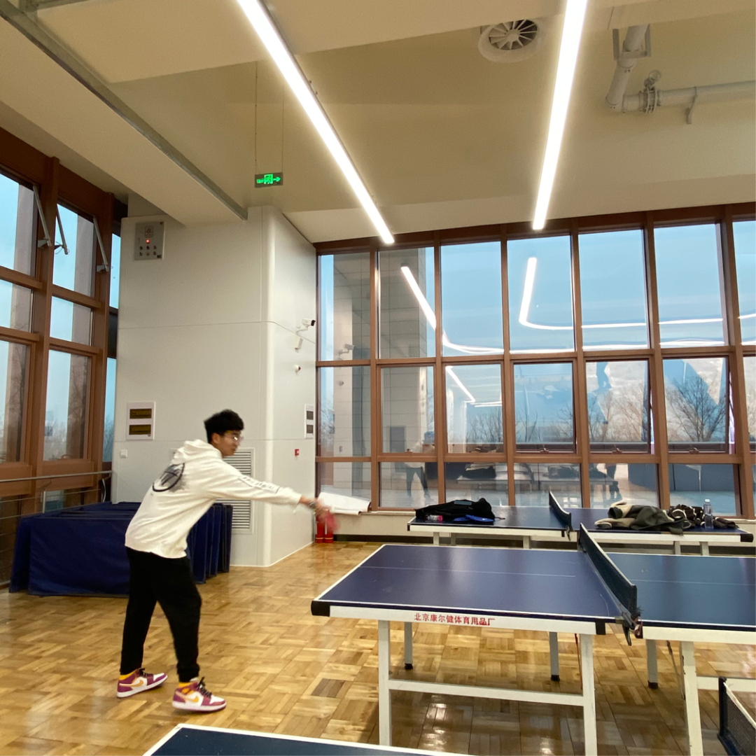 什么是龙门式机器人_龙门综合训练器_龙门练胸标准动作图解