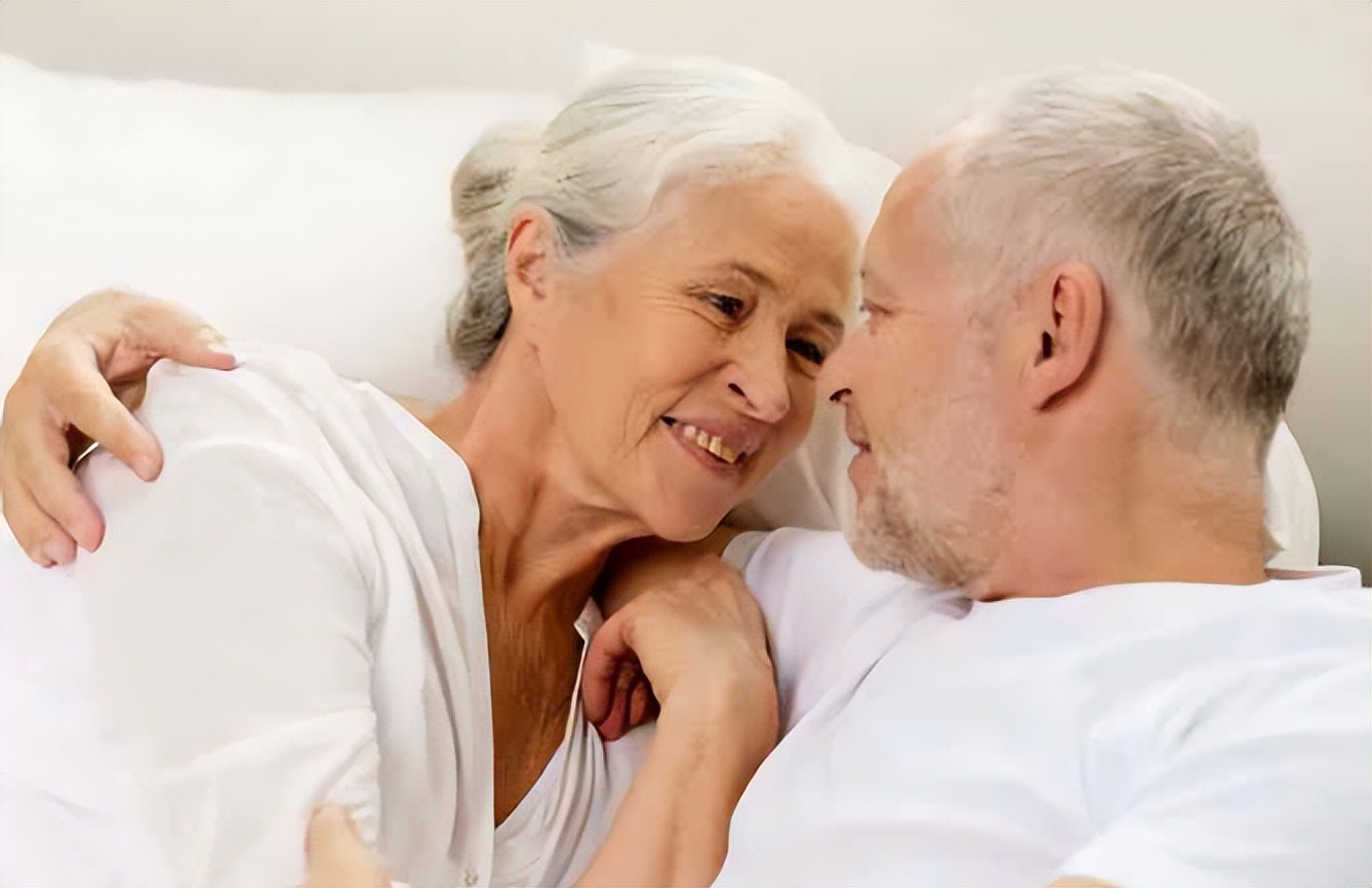 性生活频率与前列腺炎关系_男性物理锻炼方法有效果吗_前列腺炎病因研究