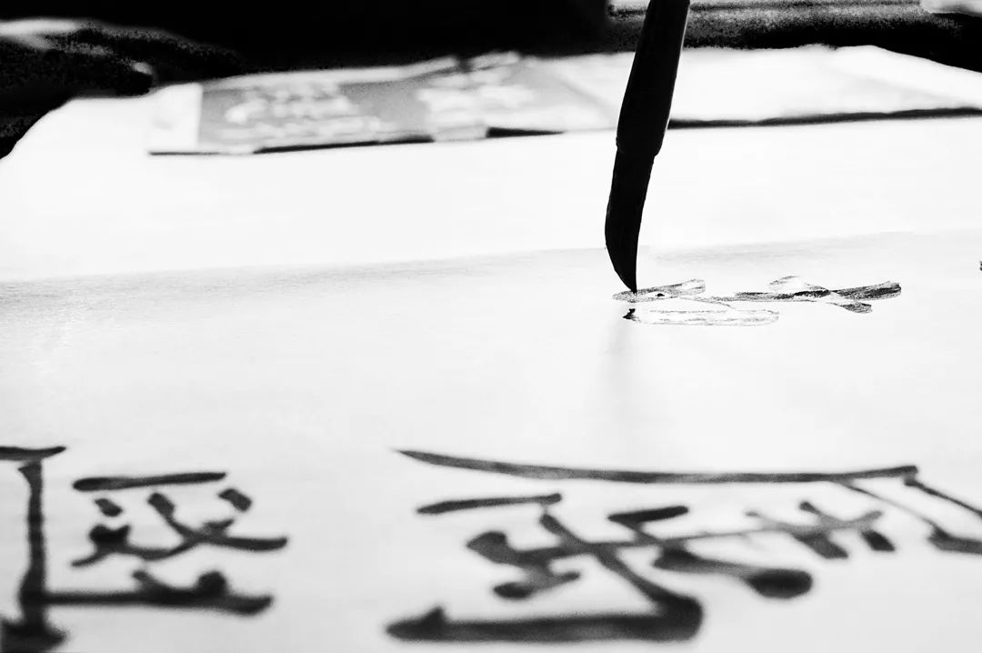 健身手套越紧越好吗_极限运动手套_极限健身手套