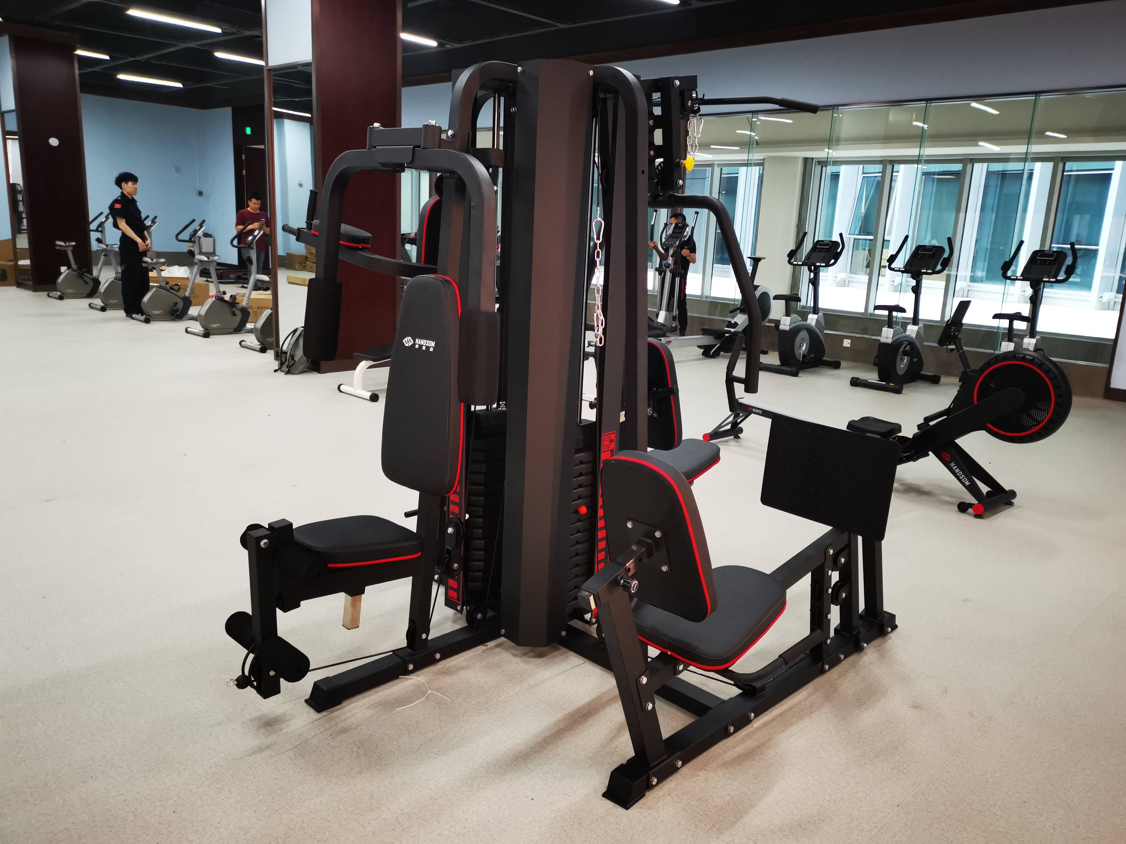 综合训练器多种功能及使用技巧_综合训练器正确使用方法_健身综合训练器