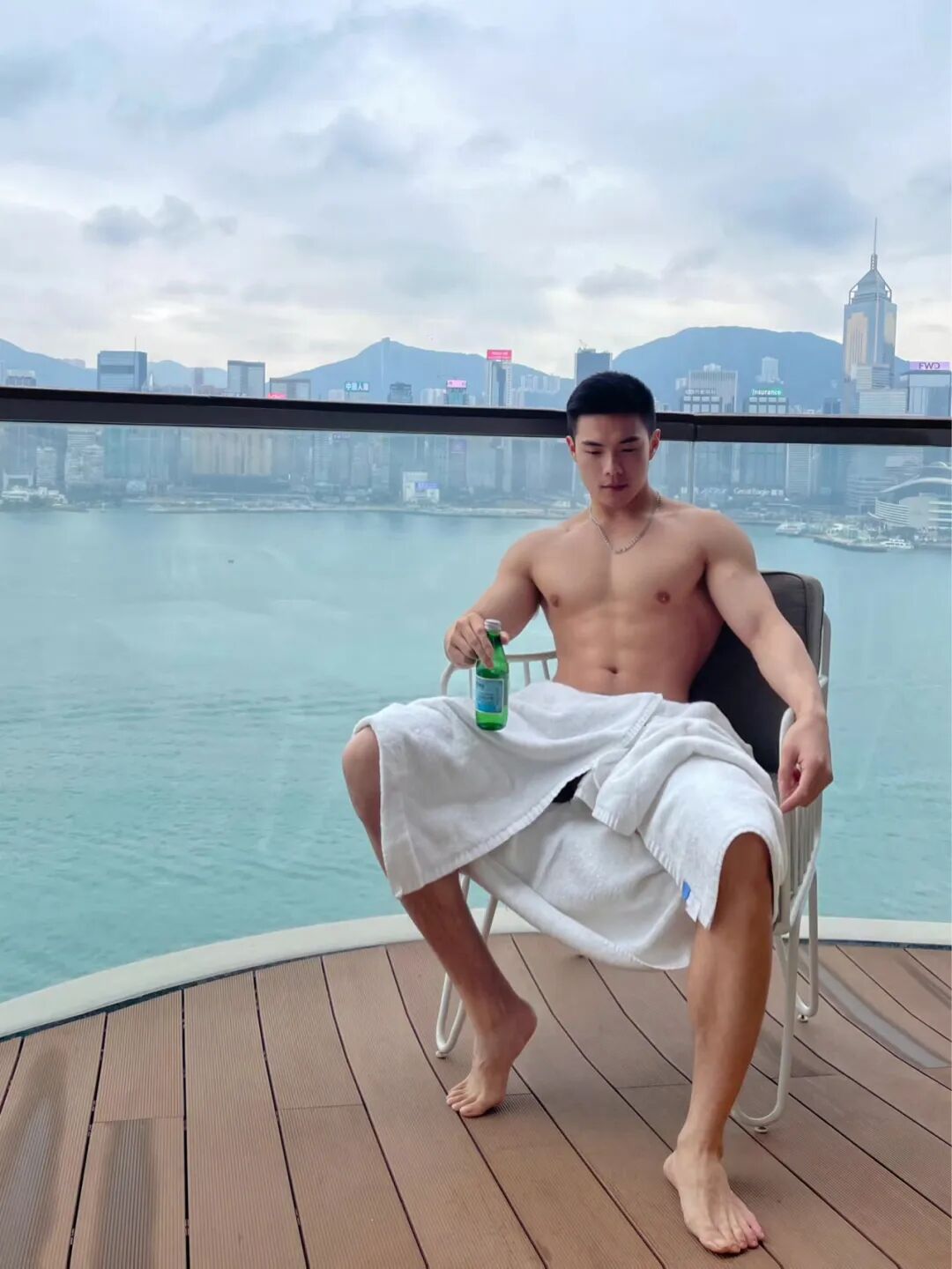 健身激励_肌肉男身材_胸肌哥7大锻炼方法增强胸肌