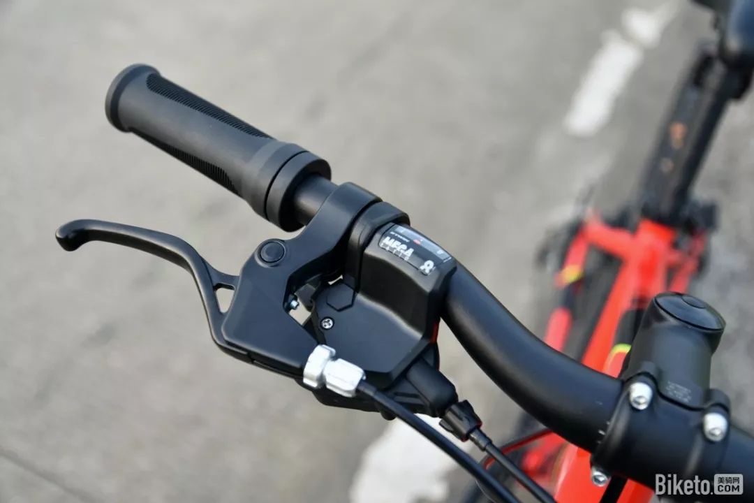 ROCKRIDER ST900 SPORT TRAIL测评_迪卡侬健身自行车_迪卡侬ROCKRIDER ST900 24寸山地车