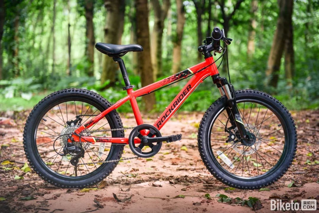 赏金女王pg破解版下载 青少年山地车性价比首选：迪卡侬BTWIN 20寸ST900评测