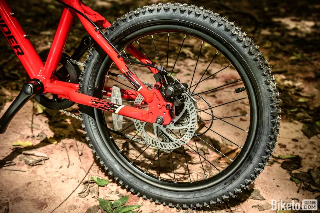 迪卡侬健身自行车_迪卡侬BTWIN20寸ST900山地车_迪卡侬儿童自行车安全标准