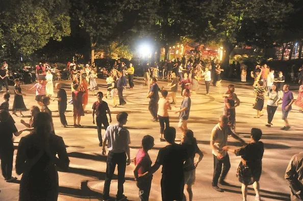 广场舞噪声治理方案_广场舞24步分解动作_上海宁静小区建设