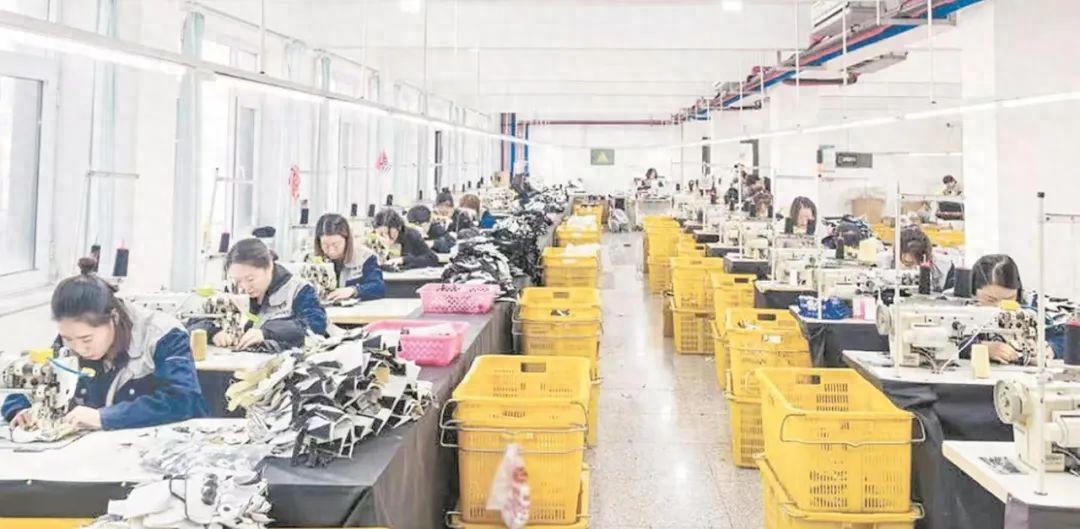 高端手套品牌_营口天野体育用品有限公司_送人送健身手套