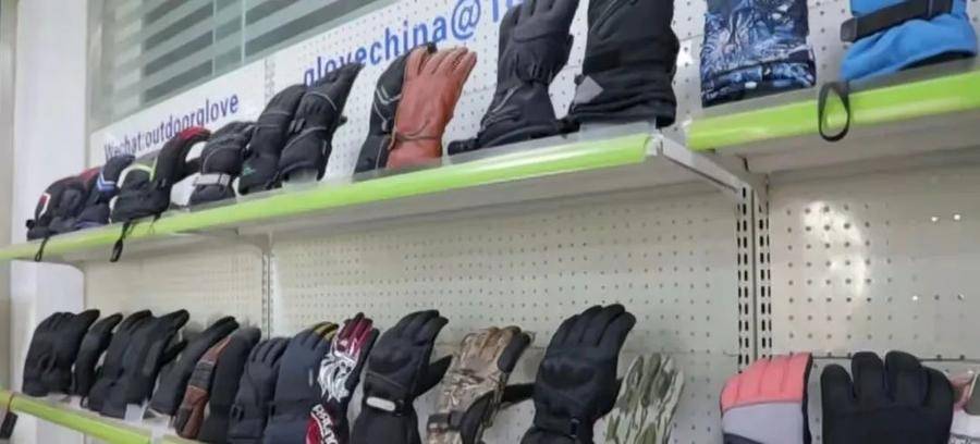 嘉祥县手套产业出口量 _ 欧洲市场手套需求增长 _送人送健身手套