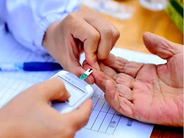 练肌肉一般在什么时候合适_抗衰增肌指南_人民日报推荐懒人增肌方案