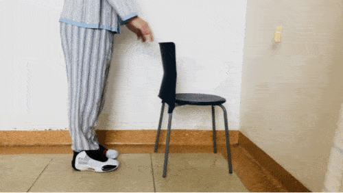 膝盖置换术后如何锻炼_坐位伸膝训练方法_膝关节置换术后康复训练