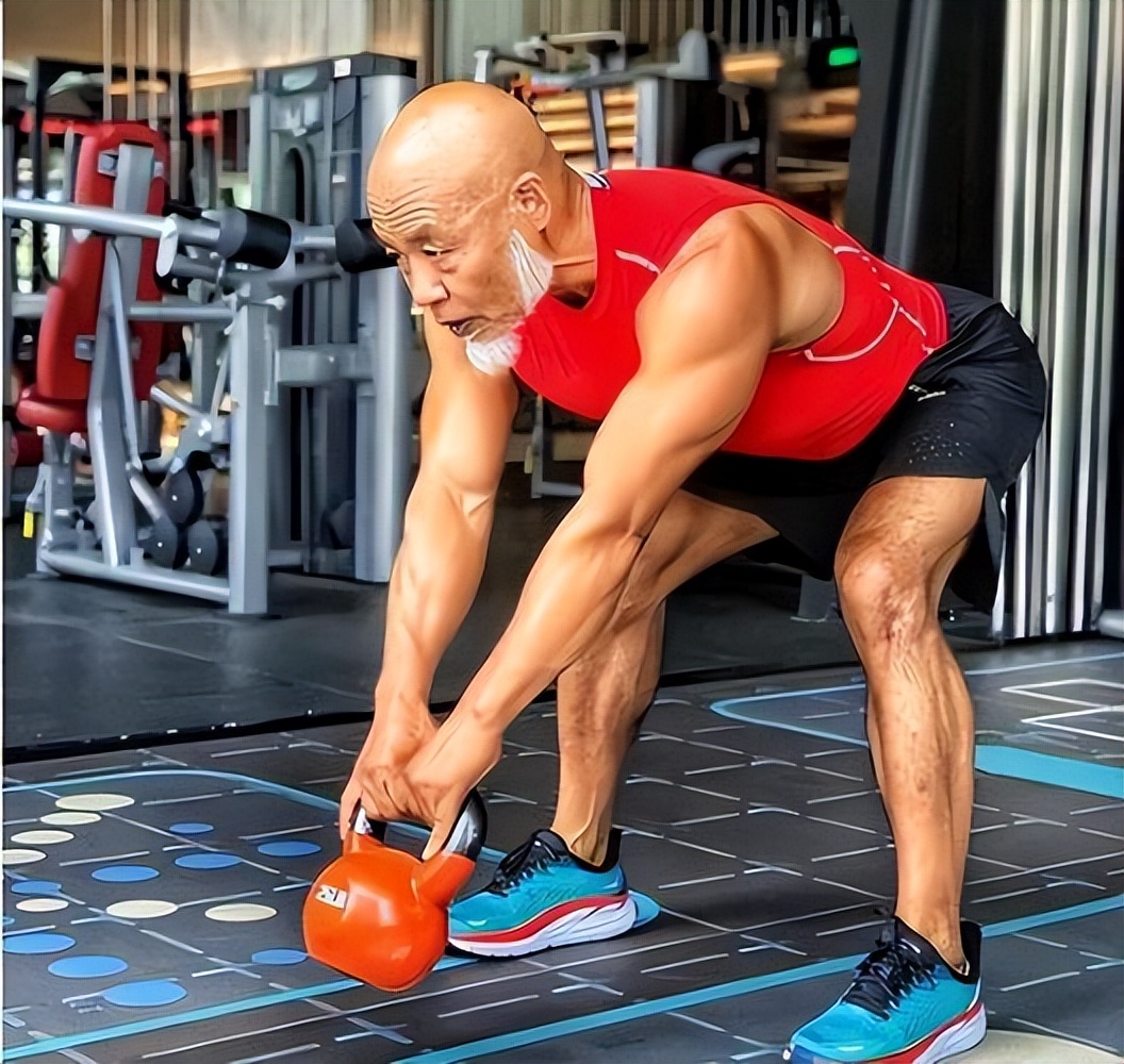 练肌肉一般在什么时候合适_肌肉流失原因_肌肉生长机制