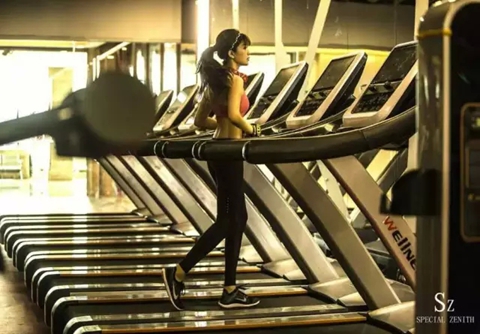 迈宝赫跑步机使用须知_wnq跑步机安装_商用跑步机维护保养