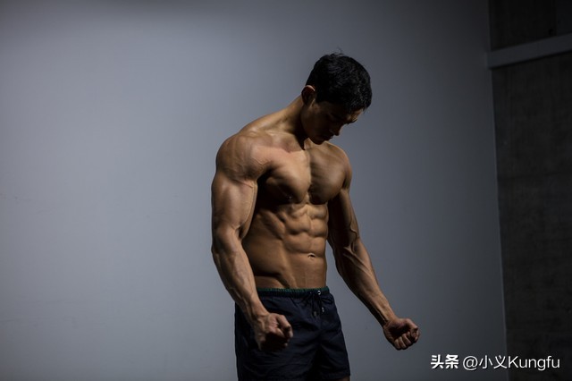 练胸肌可以丰胸吗_胸肌可以天天练吗_练胸肌可以改善胸下垂吗