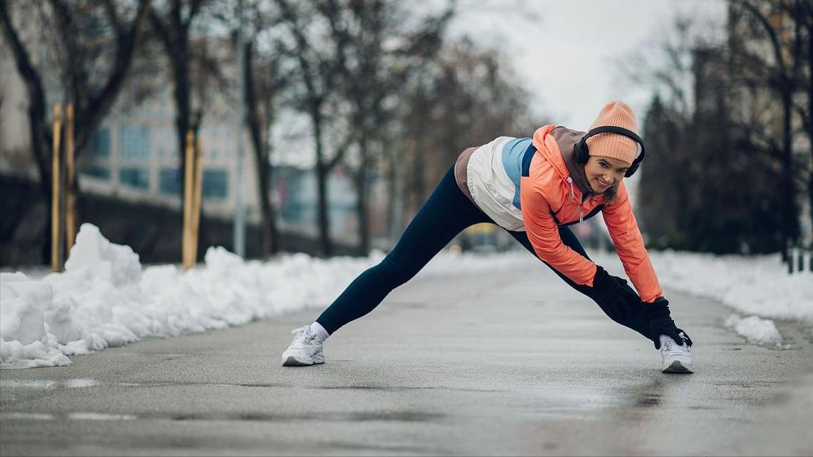 健身手套怎么选择_天冷晨练戴手套好处_改善手部血液循环冬季运动