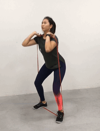 没有健身器怎么练胸肌_居家健身器材推荐_哑铃弹力带训练方法