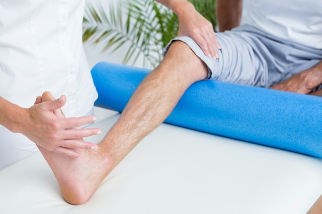 中老年关节保护运动_50岁后运动损伤_体育运动中预防运动损伤意义