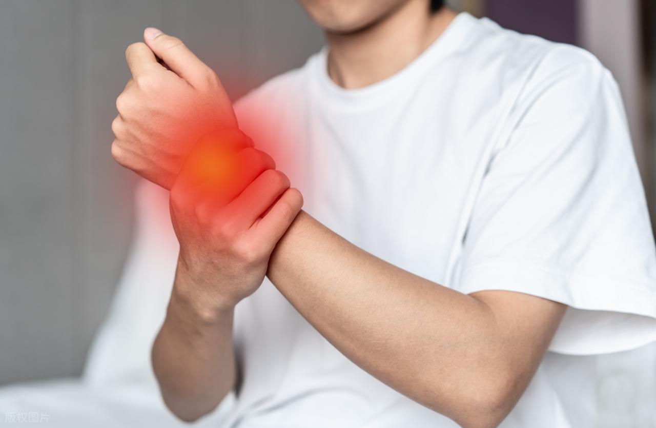 50岁后运动损伤_中老年关节保护运动_体育运动中预防运动损伤意义