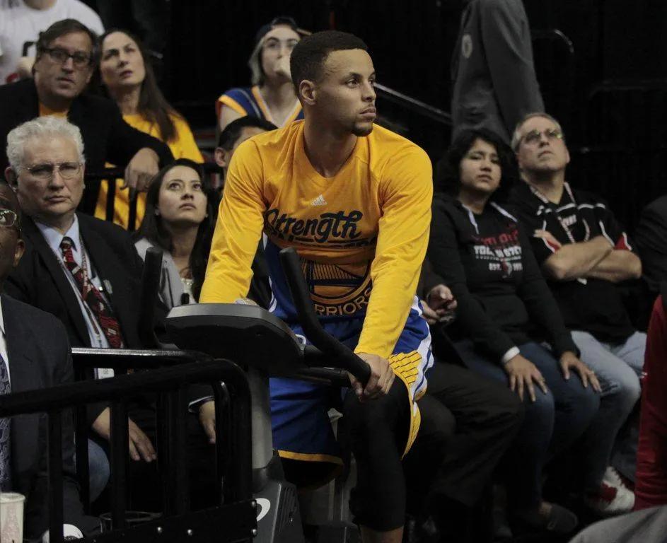 动感单车减脂效果对比跑步机_跑步机与动感单车膝盖受伤风险对比_练跑步机时适合听的歌