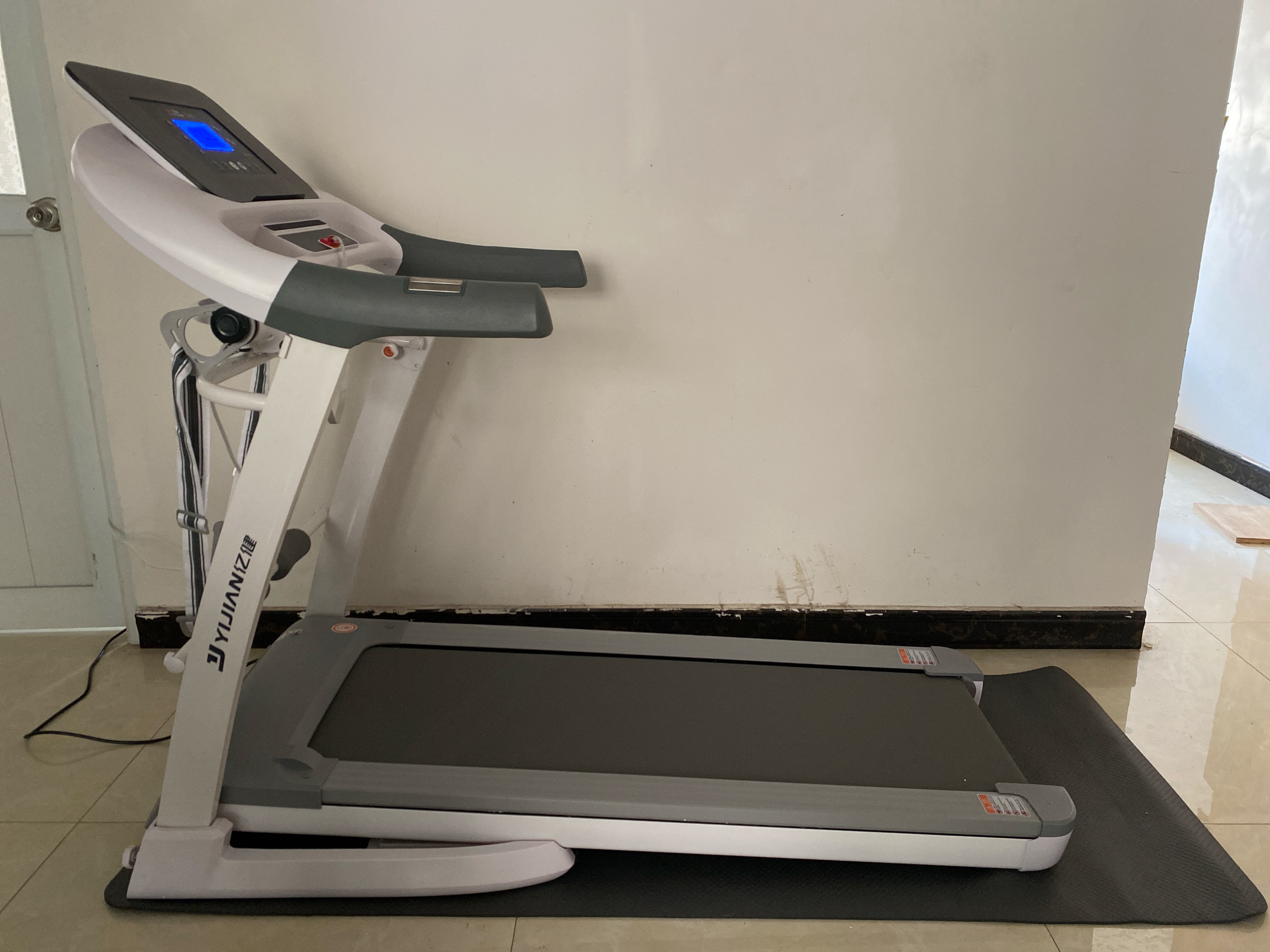 亿健精灵ELF跑步机 语音控制 多功能健身器材_练跑步机时适合听的歌