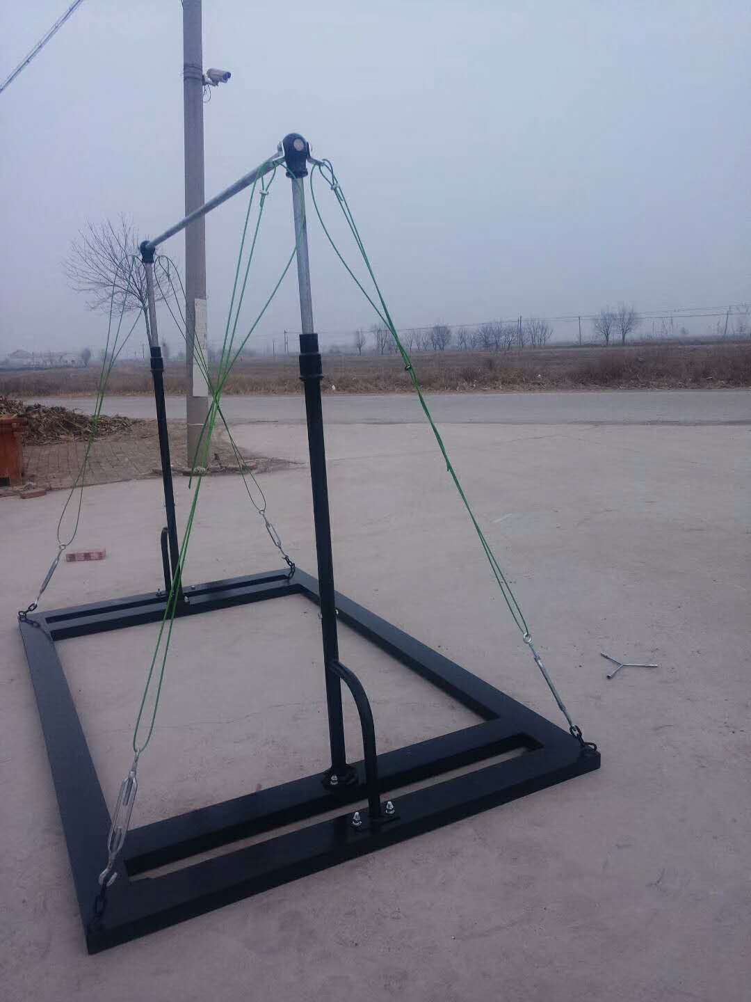 免费qq黄钻网站大全下载 旋梯 湖南部队攀爬架 胜川定制厂家