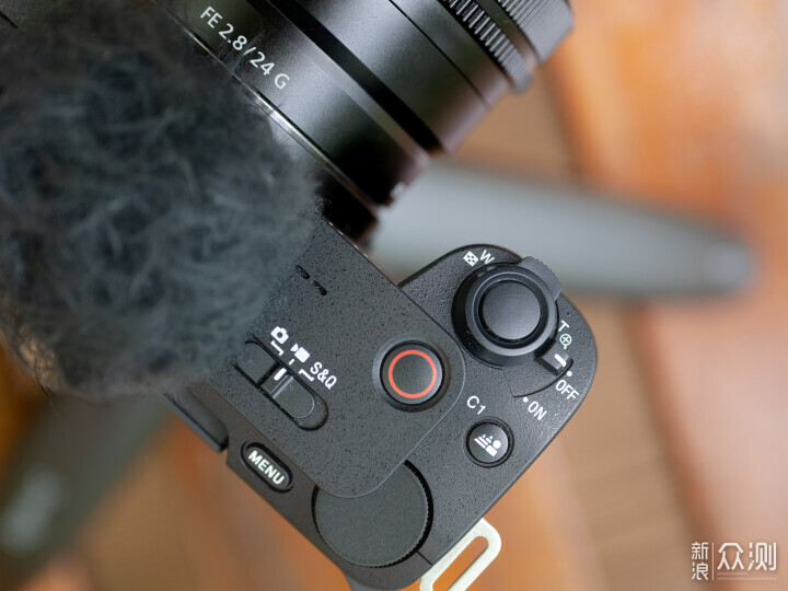 索尼ZV-E1相机体验，选卡、选镜头一文看全_新浪众测