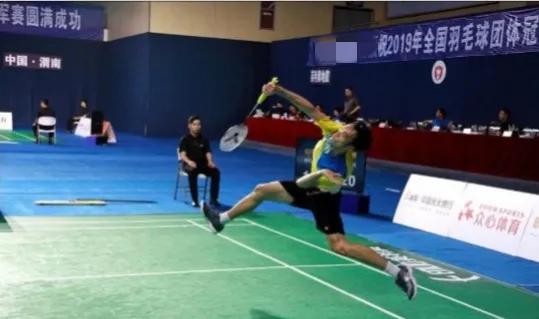 我爱羽毛球网_羽毛球标准场地数据_羽毛球单双打比赛规则