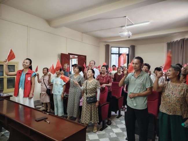 剑光街道社区文化活动_广场舞12人欢聚一堂_喜迎双节系列主题活动