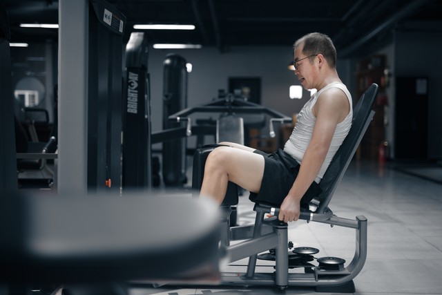 丹东商用健身器材推荐_康强综合训练器_康强健身器材丹东