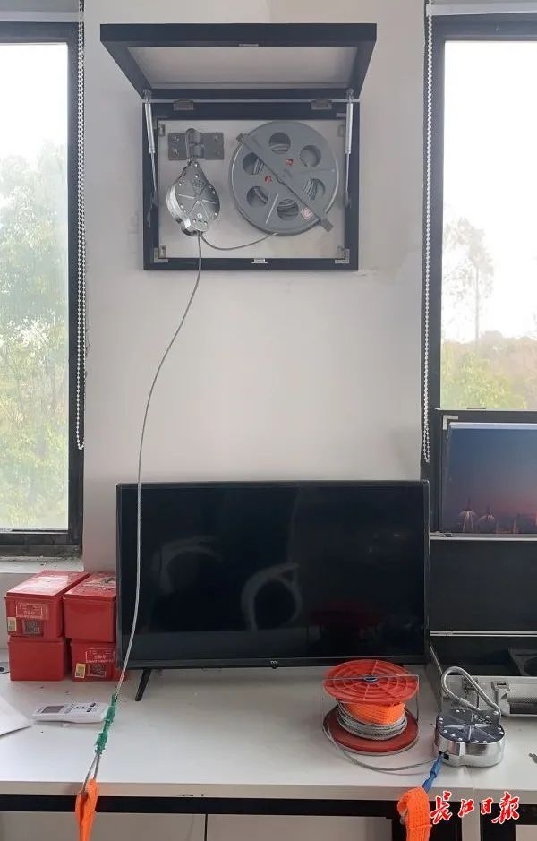 家用应急逃生设备_家用单人综合训练器_高楼缓降逃生器