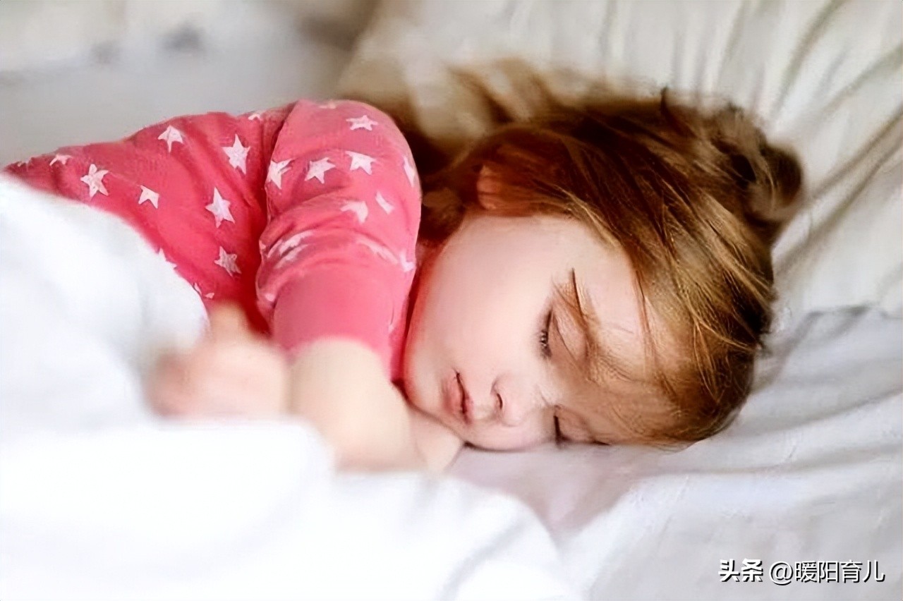 孩子运动好处_儿童运动器材推荐_滚轮健身器