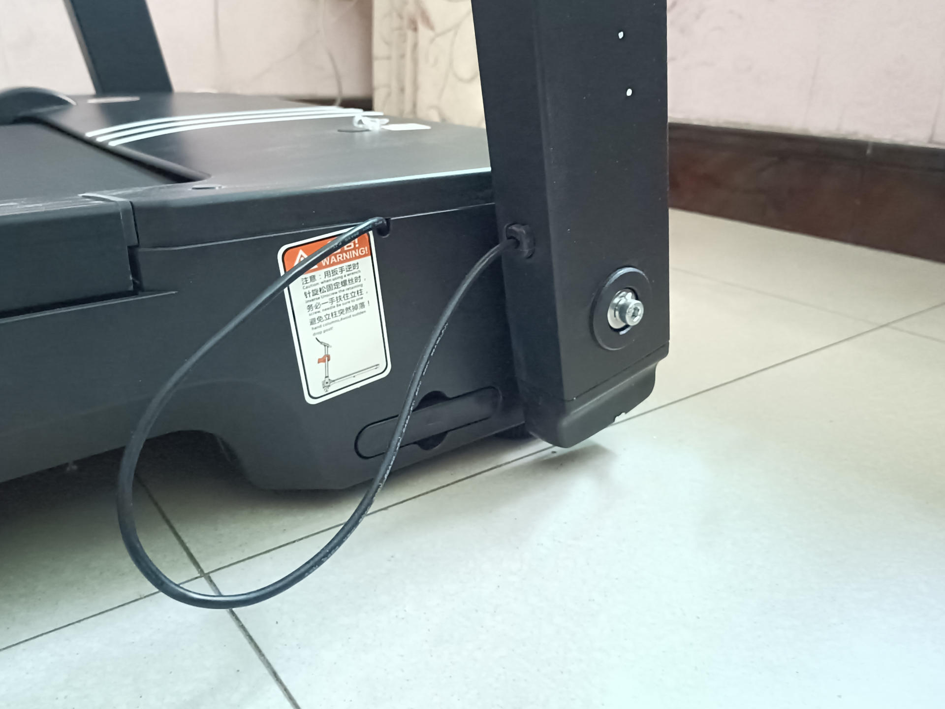 什么牌子的家用跑步机好_可折叠式跑步机选择指南_华为HiLink亿健Pro家用静音折叠智能跑步机