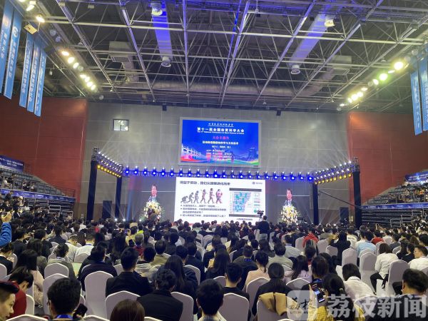 pg网赌软件下载 记者体验零下130℃冷冻舱，原来不是冷这么简单！（视频）