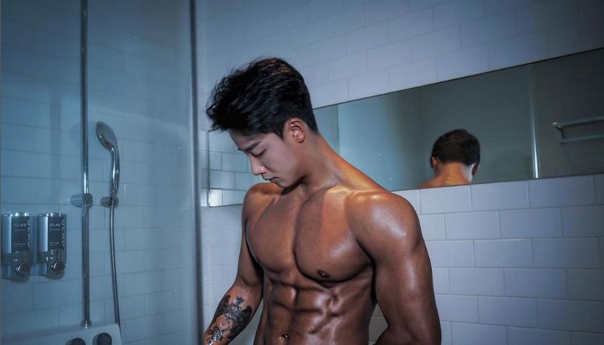 街头极限健身没有腿部?_夏天健身运动_水上飞人极限运动