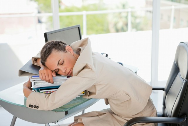 久坐族腰腿健康养护_邦轻松远红外筋骨痛可贴_久坐腰腿酸痛解决方案