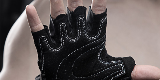 高性价比健身手套推荐_如何选择健身手套防滑保护_健身手套什么比较好