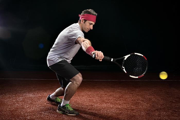 健身戴护腕好处与坏处_徒手训练手腕疼痛缓解方法_健身手套+护腕