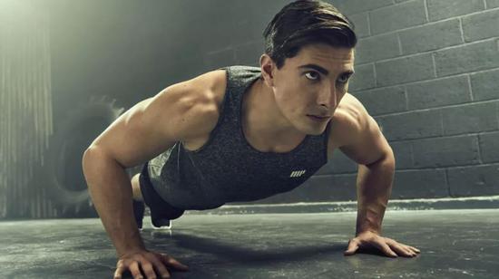 健身操燃脂减肥_居家高强度间歇训练_减肥效果好的健身操