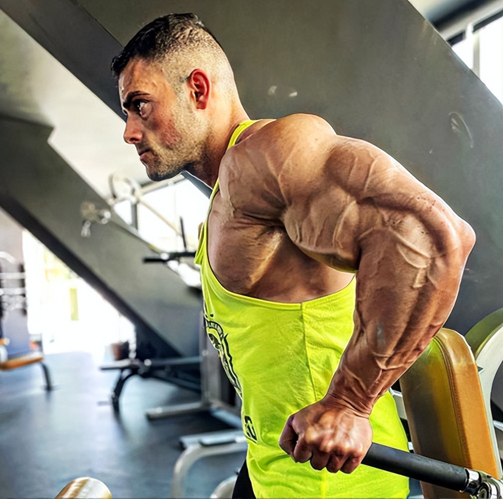 极致身材打造_低体脂率健身_健身肌肉分离度怎么提高