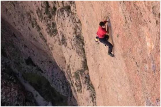 极限健身手套_健身手套尺寸_健身手套紧一点好还是松一点好