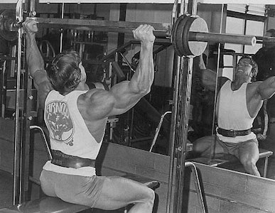 史密斯机综合训练器哪个牌子好_综合训练器 史密斯机_史密斯机训练视频