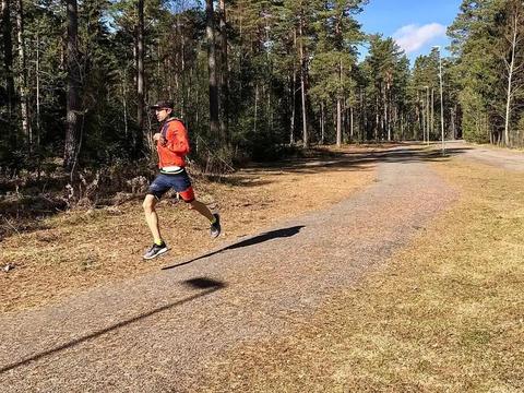 为啥跑步时膝盖会疼?这不怪跑步