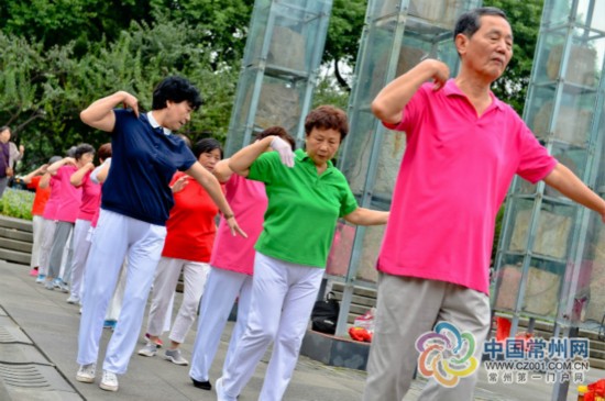 春季健身注意事项_健身需要带手套吗_春季健身运动原则