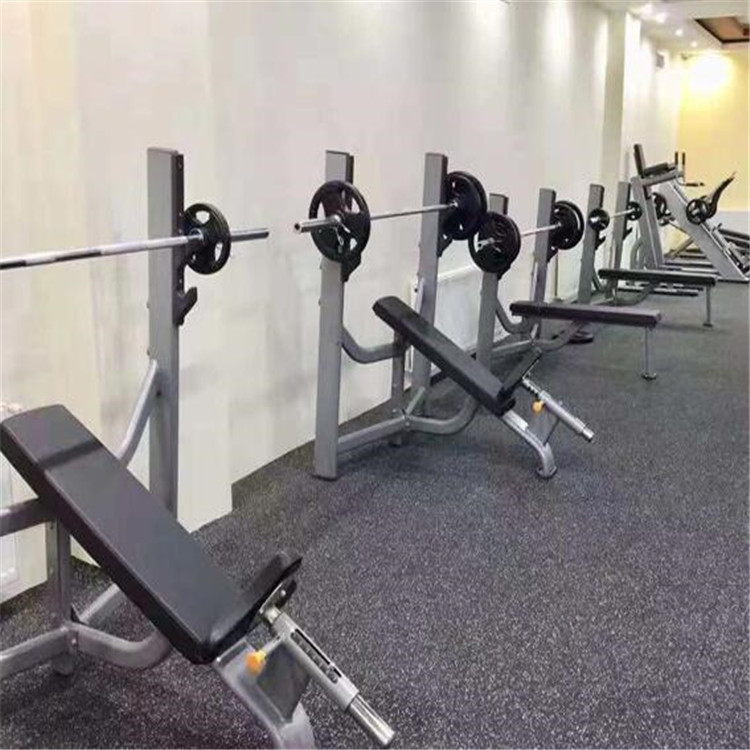 免费qq黄钻网站大全下载 健身房器材,企业内部健身房,大飞鸟综合训练器