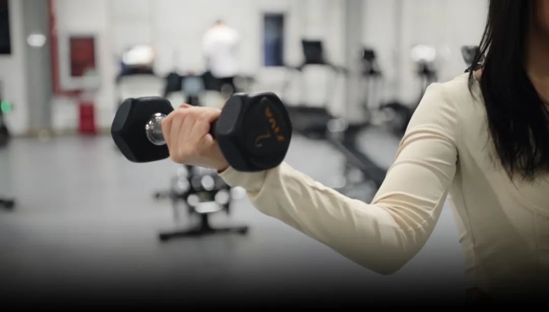 抗阻运动改善心脏功能_仰卧起坐最佳时间运动多长时间_抗阻运动对心脏的好处